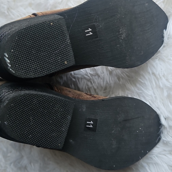 SMOKY Brown Embroidered Kids Cowboy Boots - Picture 3 of 4